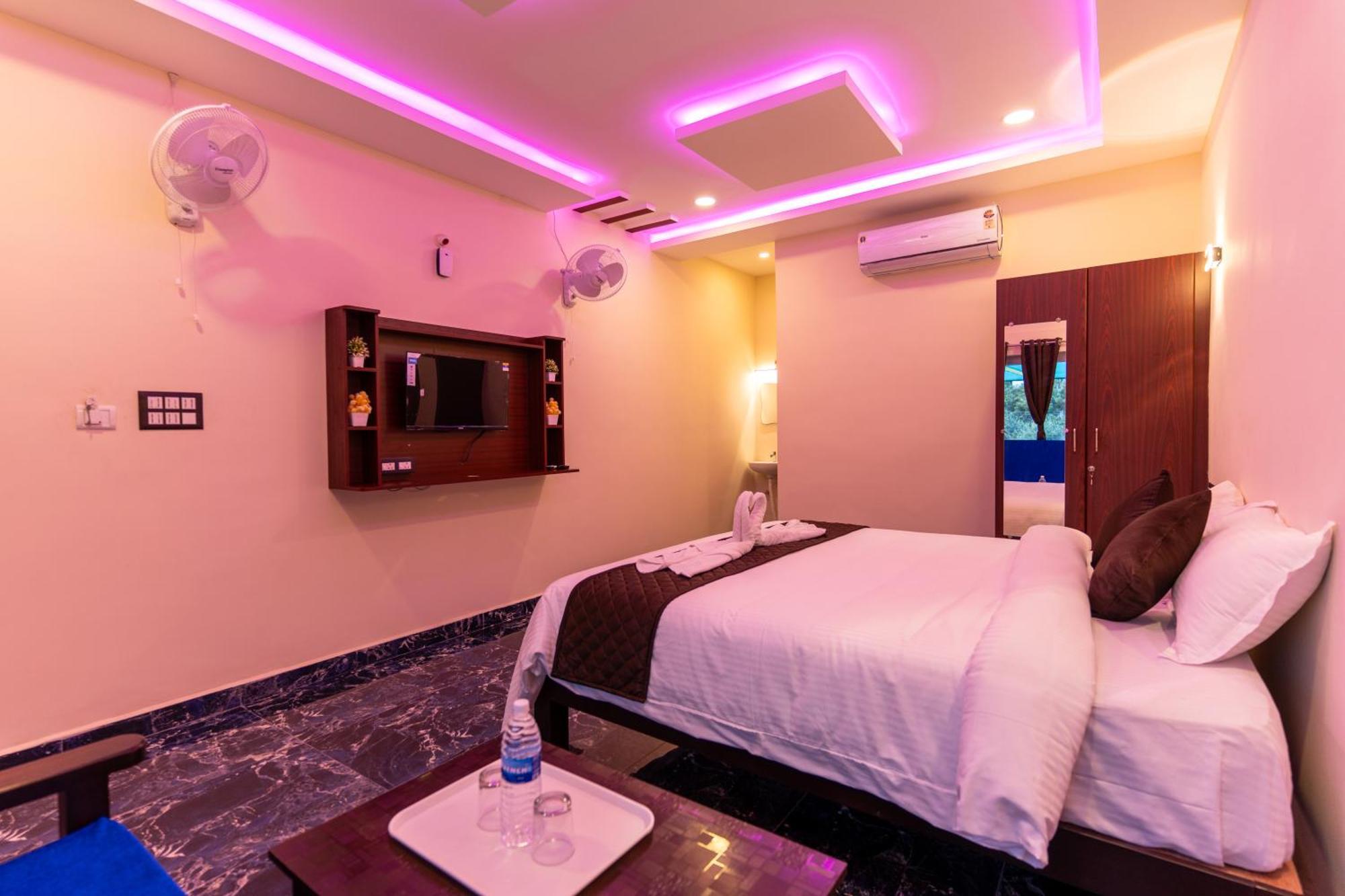 Auro Beach Resort Pondicherry Exteriör bild